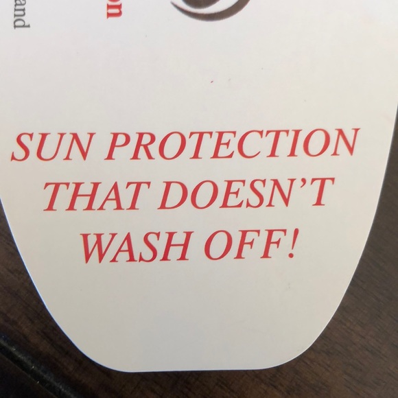 New Skinz rash guard/100* SFP - Picture 8 of 10